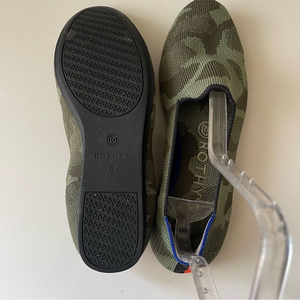 ROTHY’s Shoes Flat Woman Camo Color Round Toe Size 6 - Picture 6 of 7